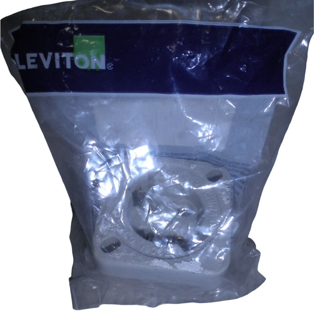 3-PK Leviton 19062 Wht Med Bases 1-Piece Keyless Unglazed Porcelain Lampholders